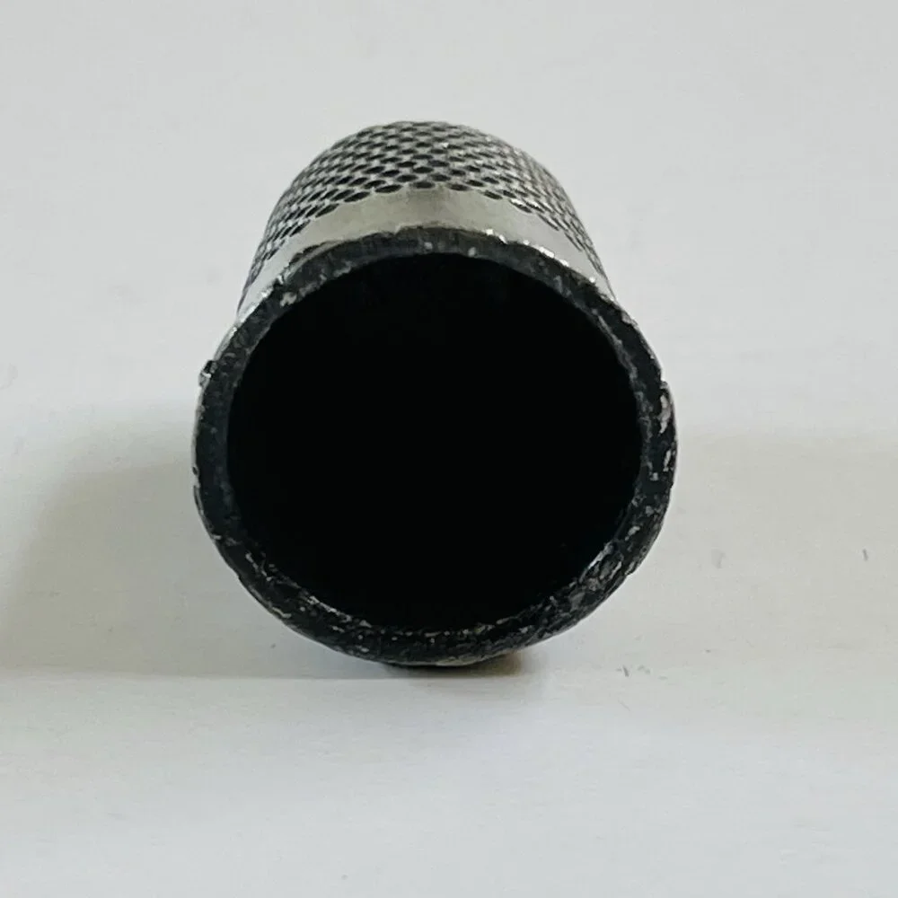 Sewing Quilting Thimble No Size Collectible Silver Tone Walt‎ Disney World Decor